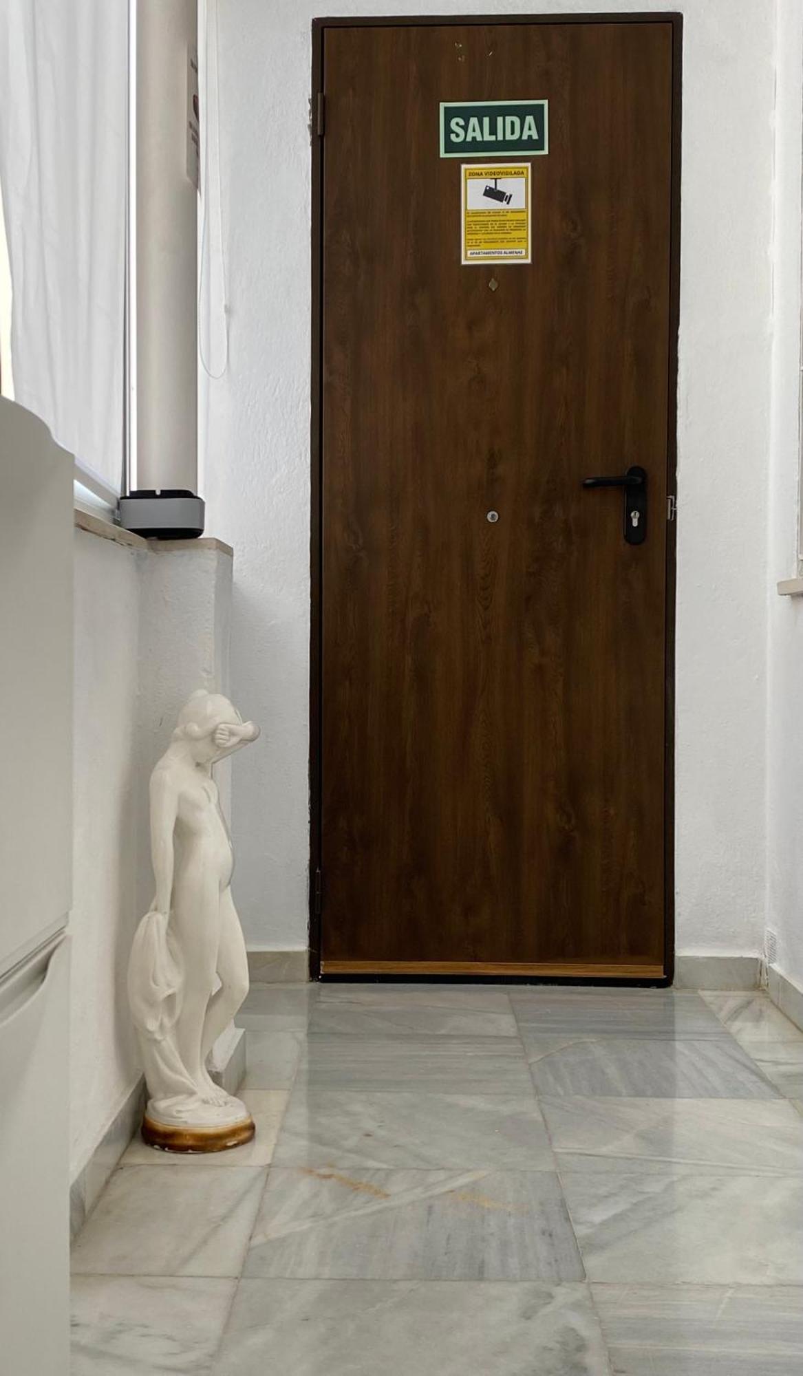 Apartamento Almenas Ecija Luaran gambar
