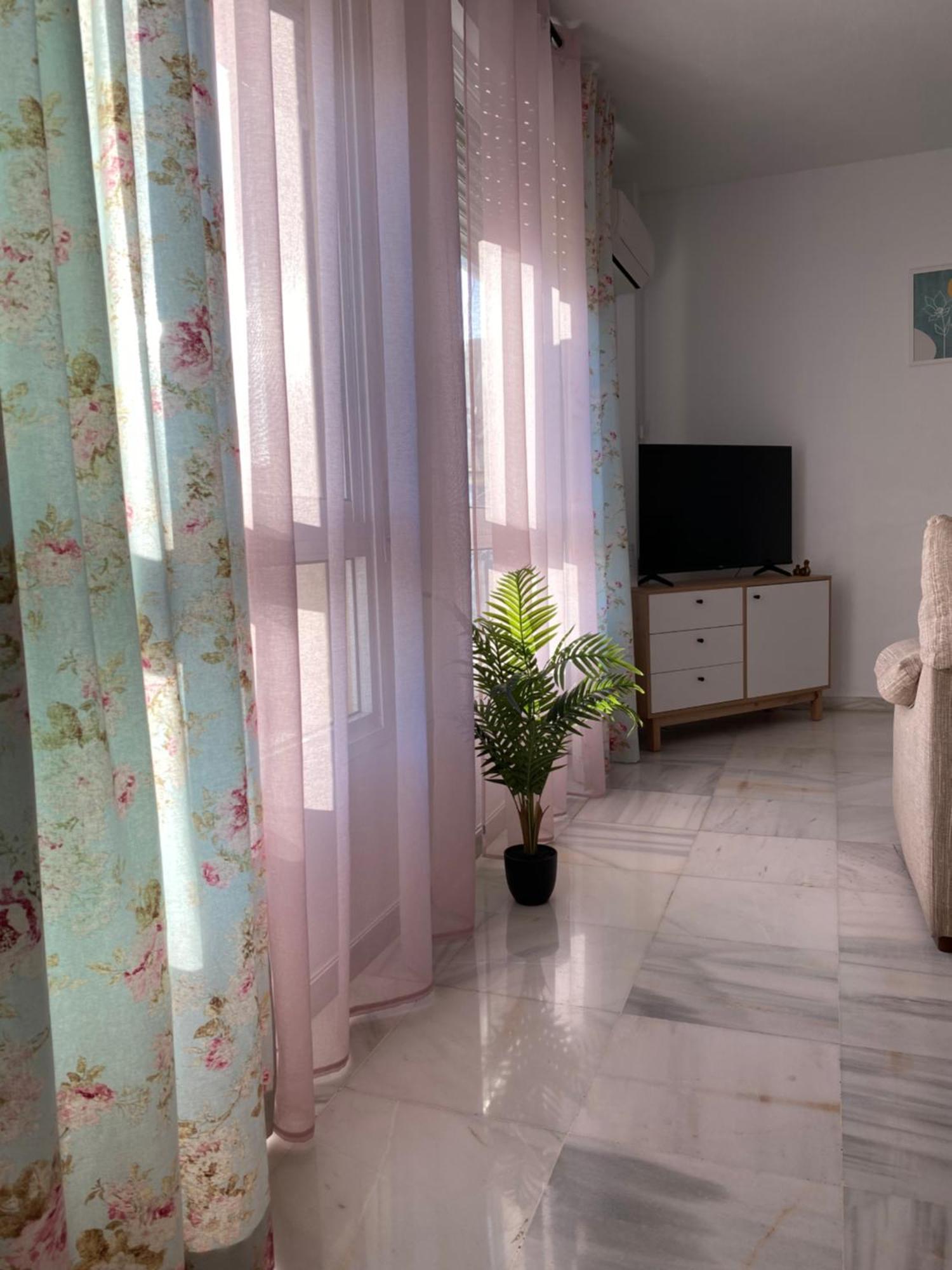 Apartamento Almenas Ecija Luaran gambar