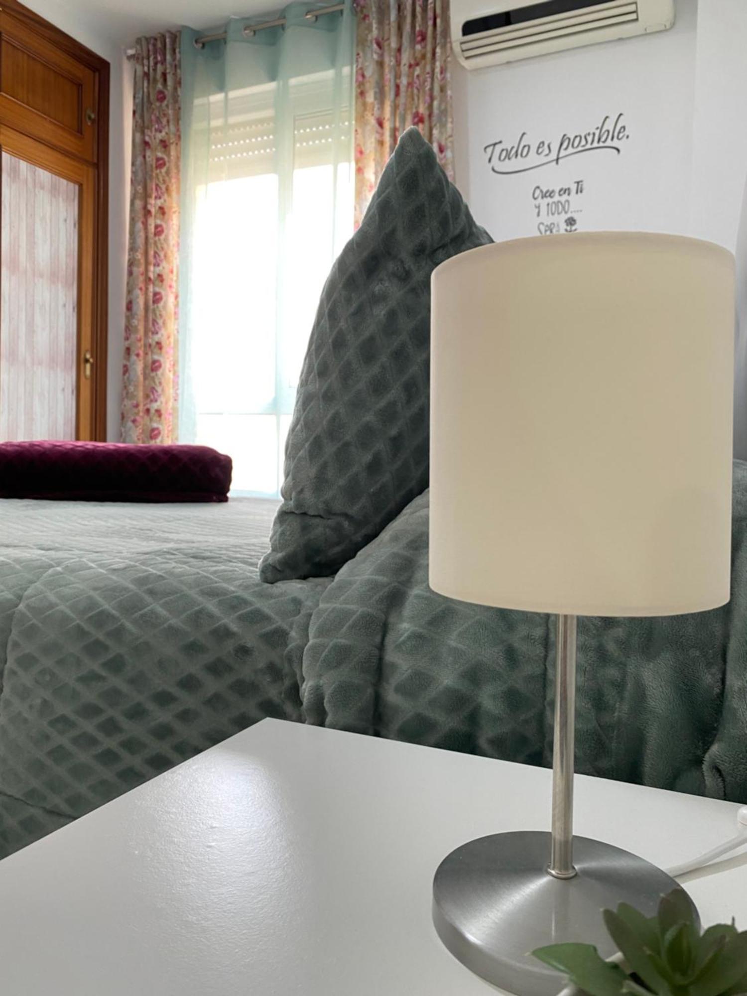 Apartamento Almenas Ecija Luaran gambar