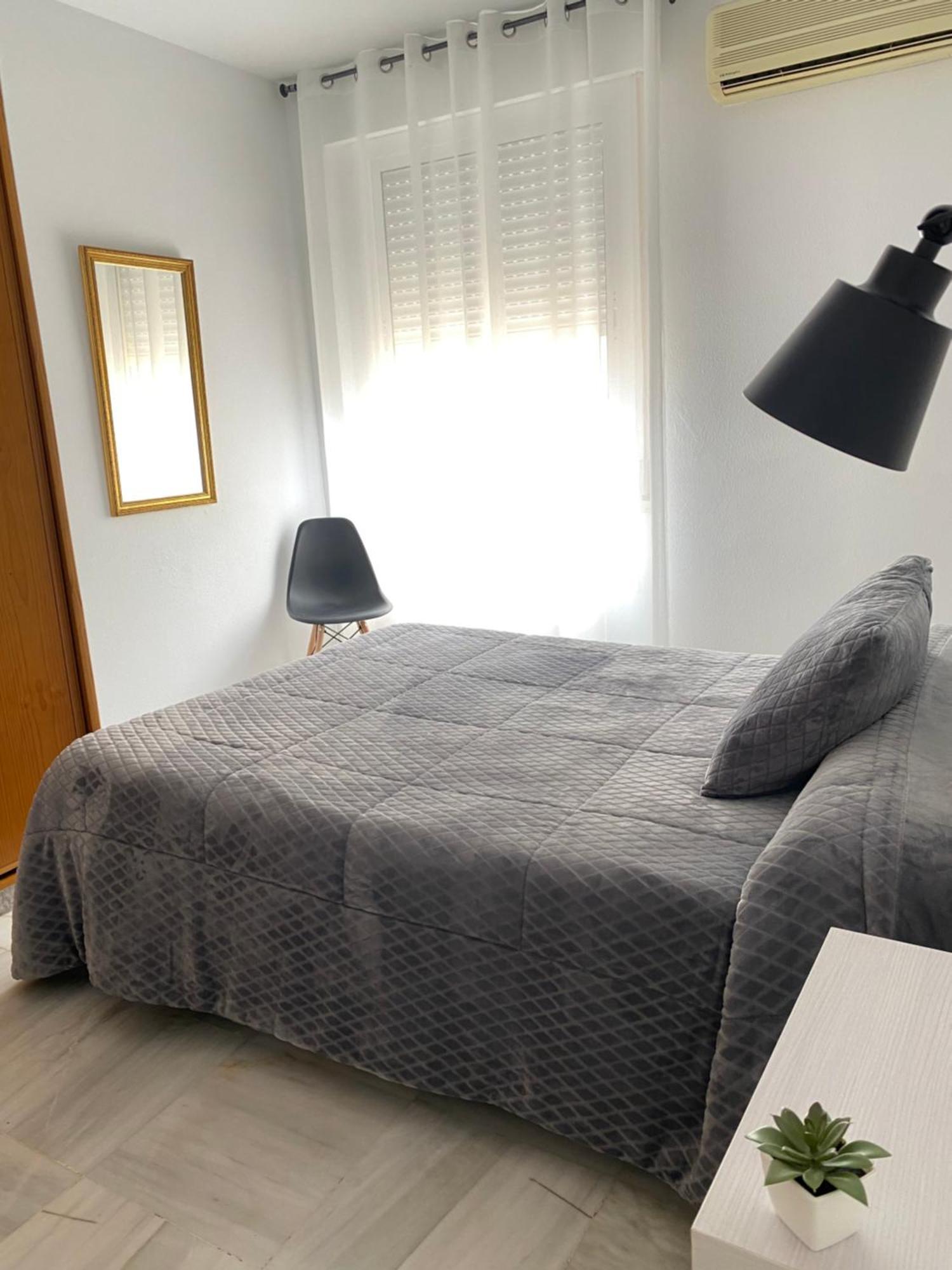 Apartamento Almenas Ecija Luaran gambar